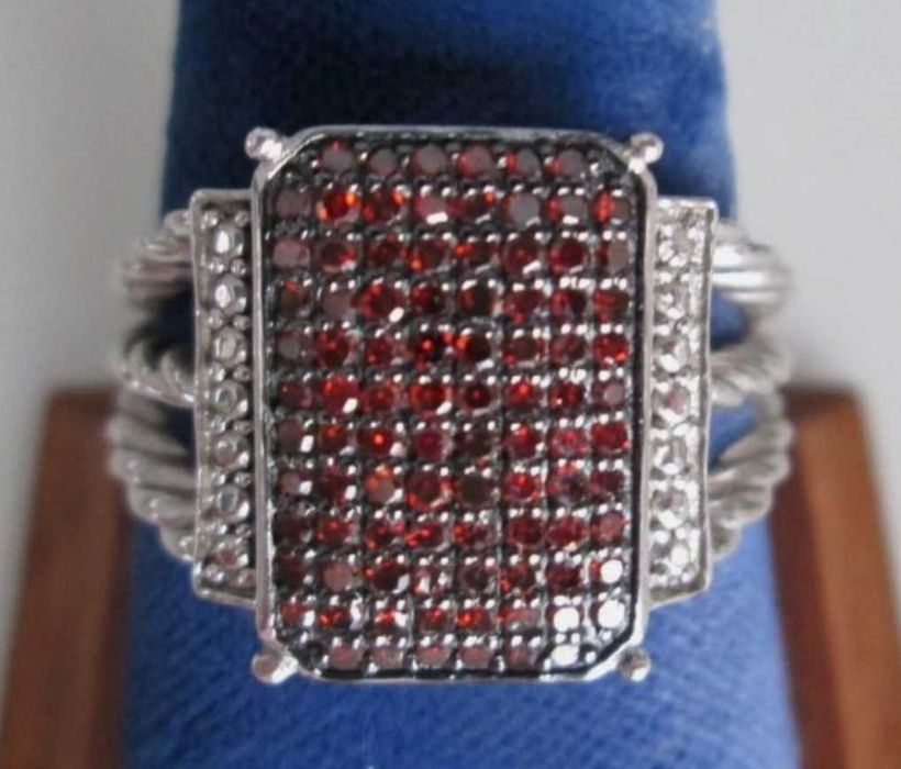 Сребърен пръстен с естествени  червени диаманти  СЕРТИФИКАТ