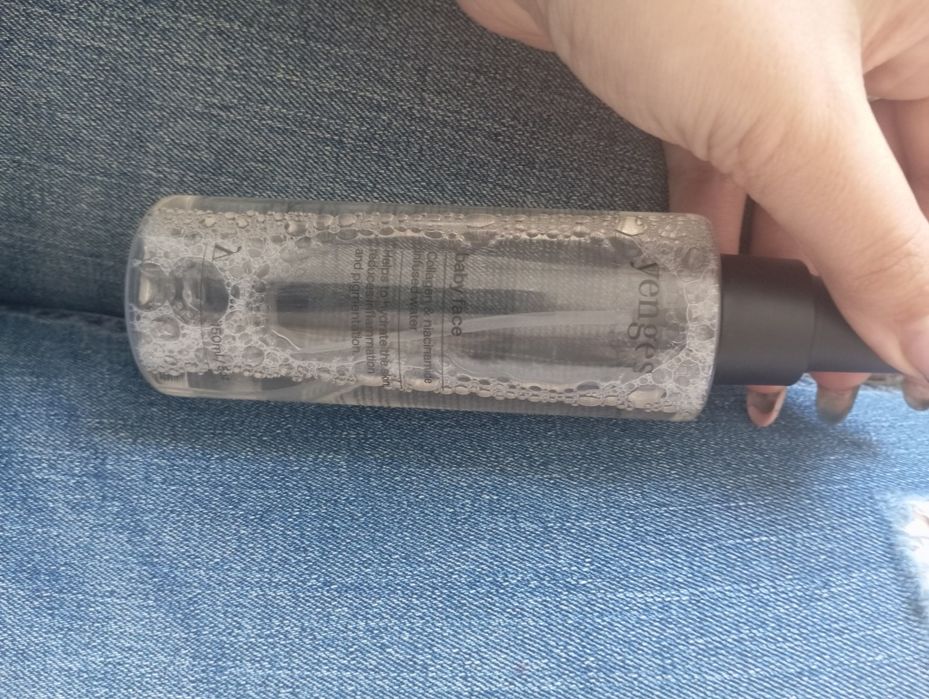 Apa cu colagen și niacinamide