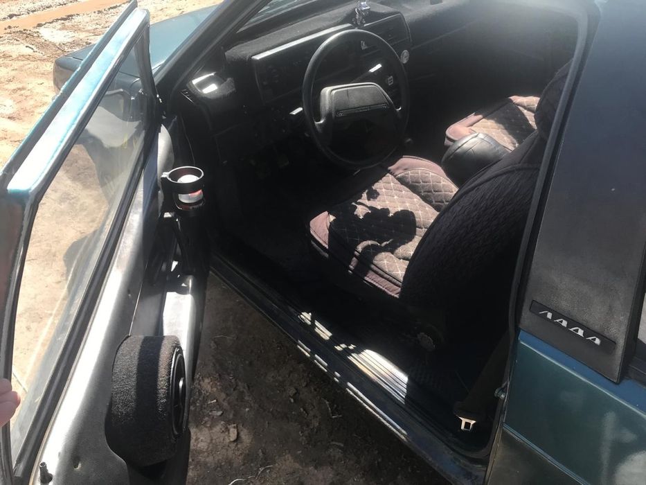 Ваз Lada 21083 машина