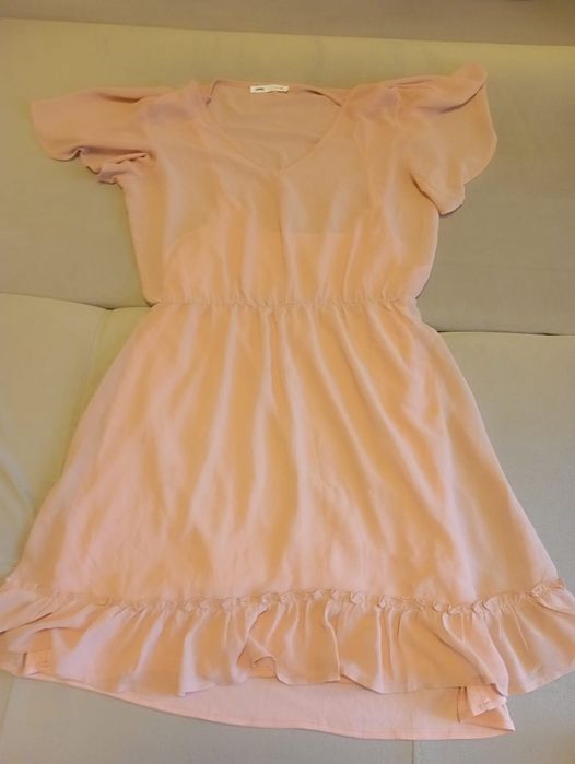 Продам женские платья