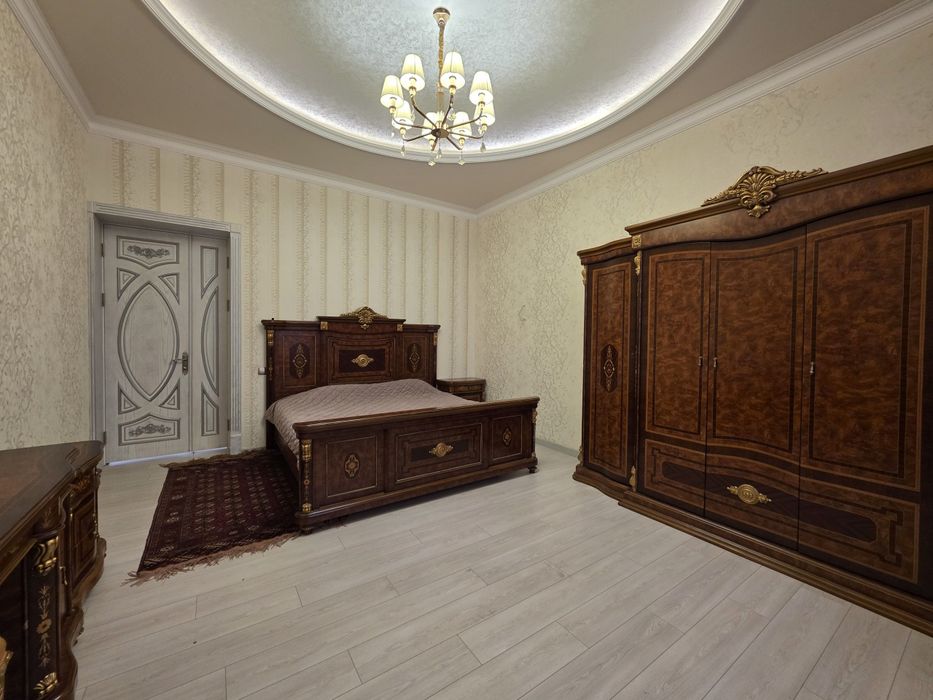 Участка сотилади 6,8 сотка 9 хона Тузель