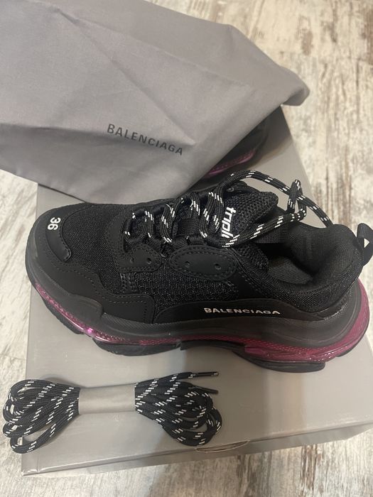 Vand Balensiaga originali  marime 36