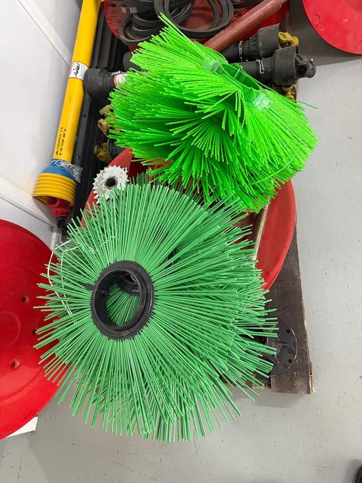 Щёточные диски беспроставочные коммунальные