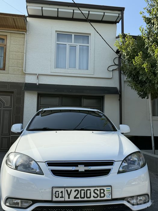 Jentra sotiladi narhi 9800