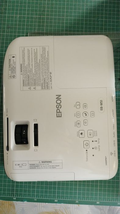 Продается проектор Epson EB-W51