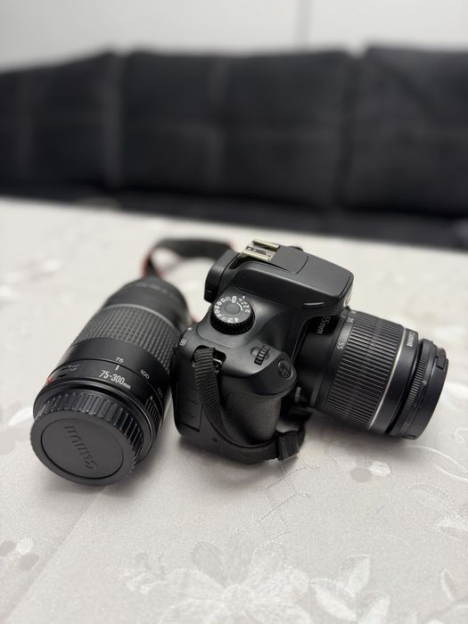 Canon EOS 4000D + 2 обектива