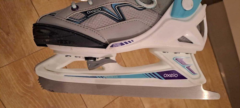 Vând patine reglabile 32-35