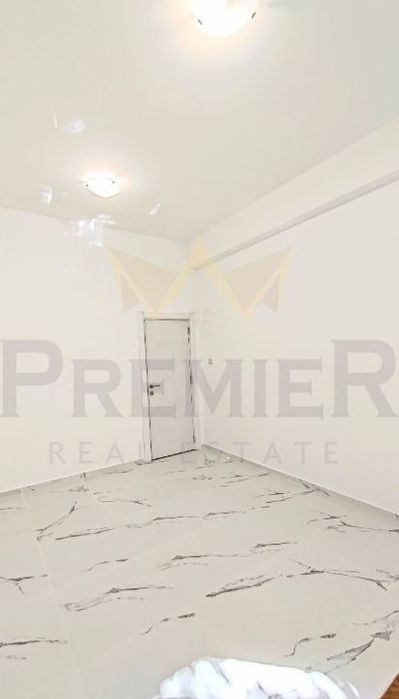 Дава се под наем Магазин в Варна, Левски - 20 кв.м за 450 € - Снимка #1