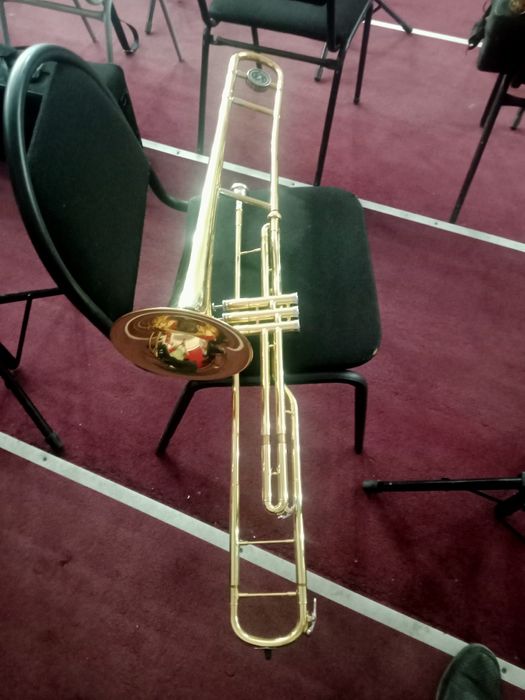 Bb- Valve Trombone