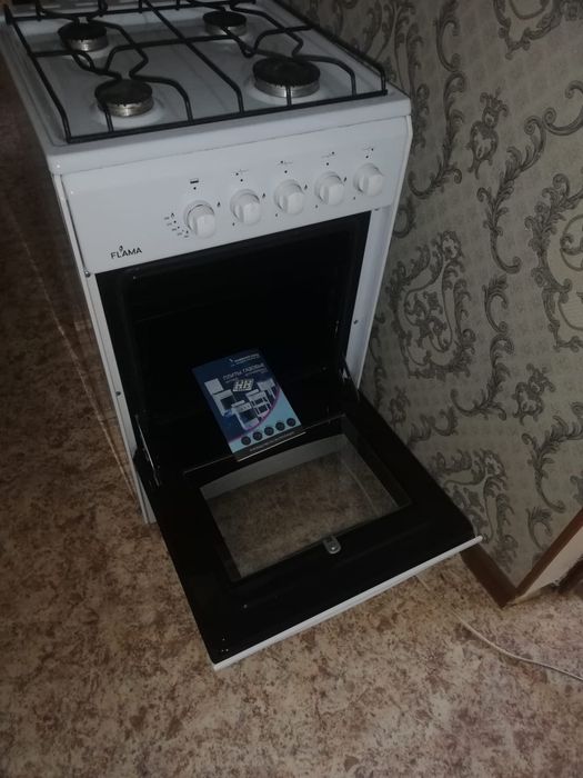 Продам газ плиту