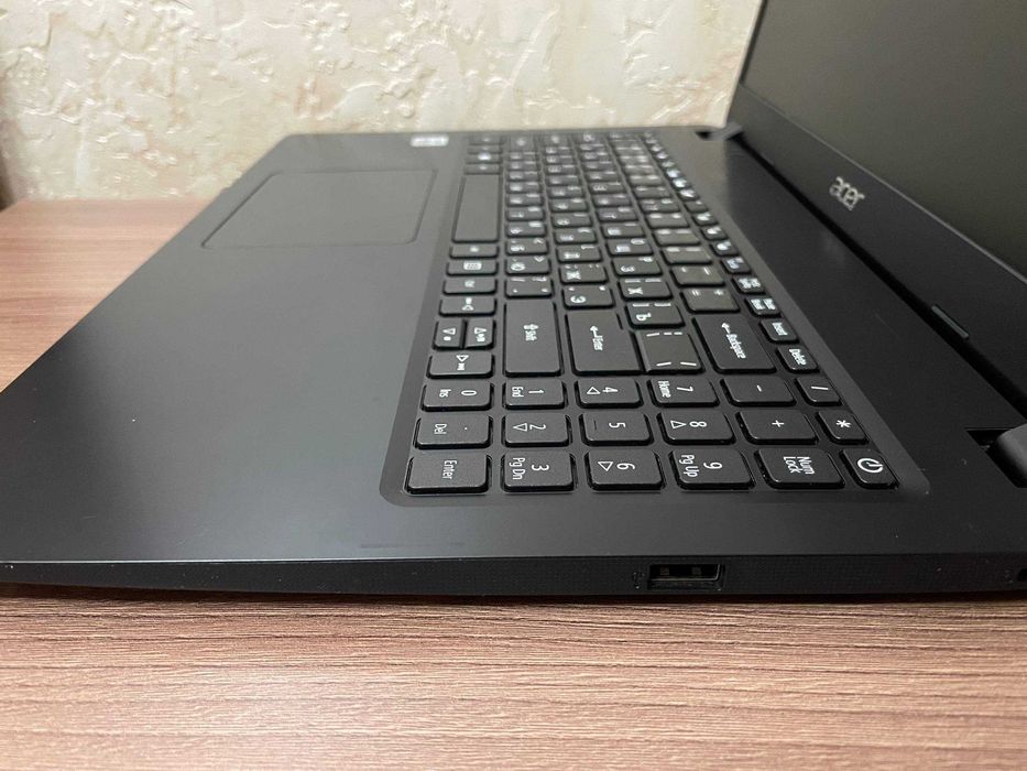 Acer Extensa 15 /Core i3-1005g/4gb ram/120gb ssd/