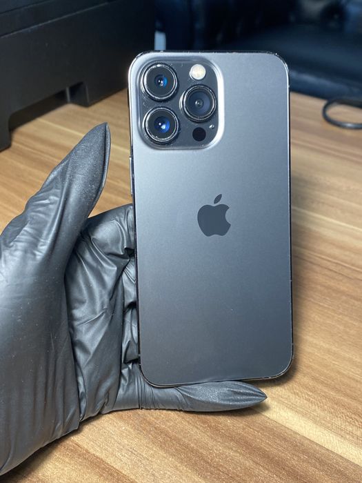 iPhone 13 Pro• 256 GB •Graphite