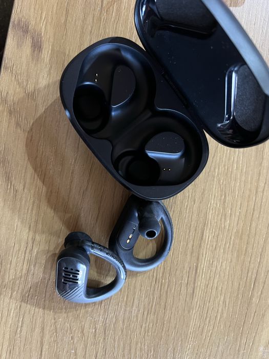 Безжични слушалки JBL