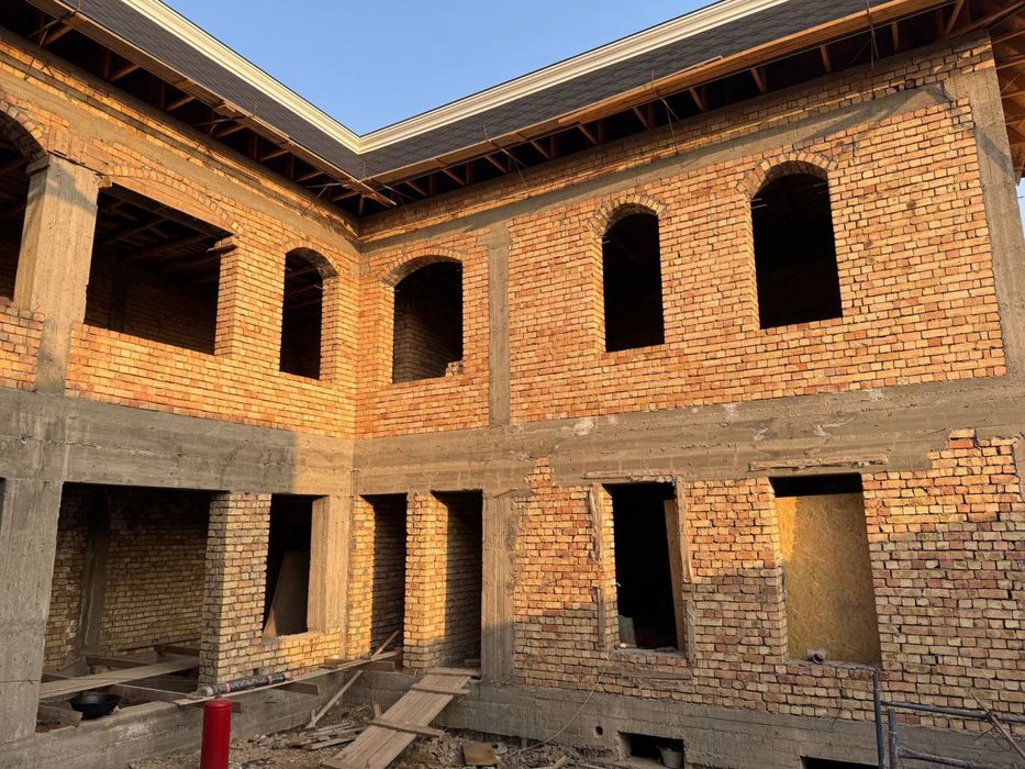 Продаётся дом каропка Мирзо Улугбекский р, Алишеробод,Учхоз,Заковатмфй