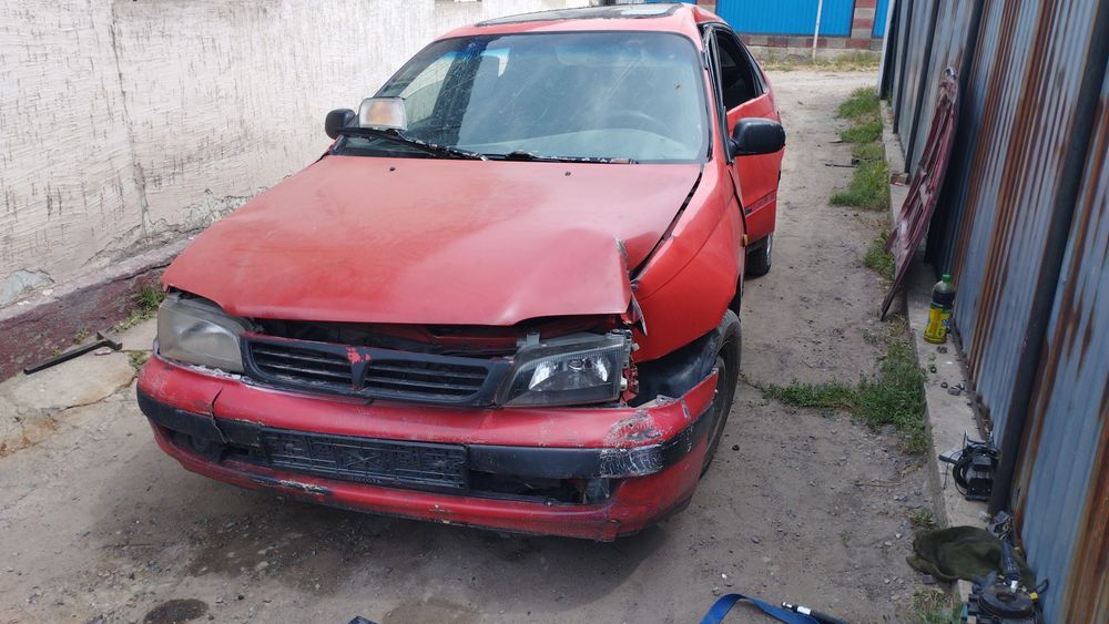 Karina E 1,6 хэчтбек