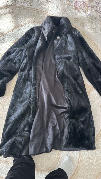 продам шубу норковую
