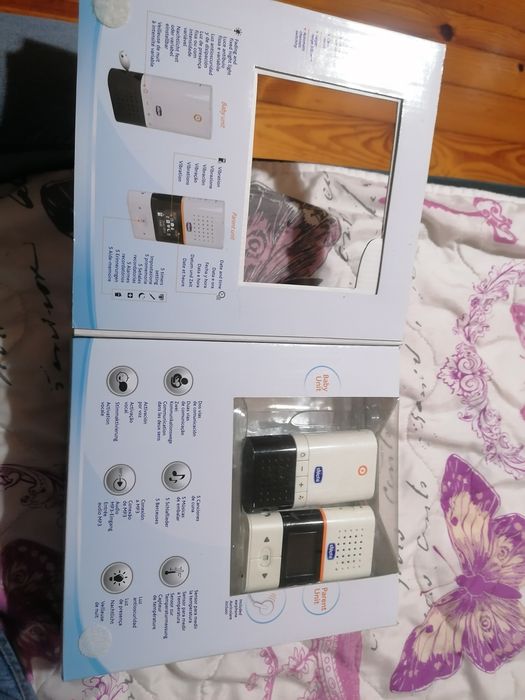 Бебефон Chicco английски