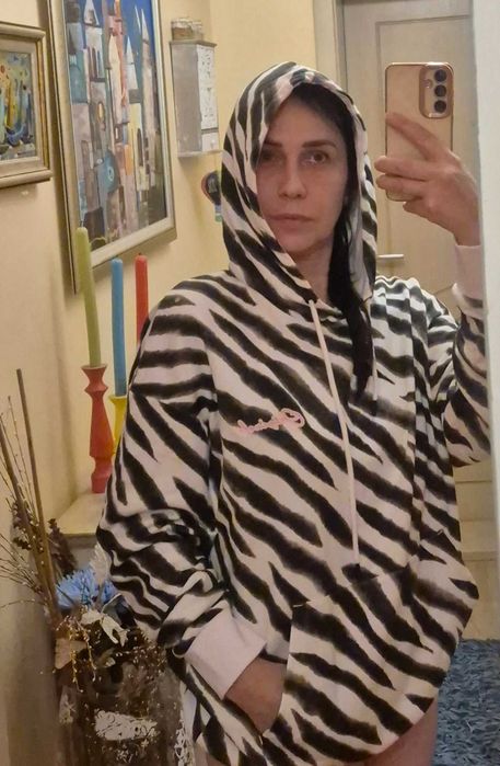 Продавам суичър Джак енд Джоунс, Jack and Jones.
