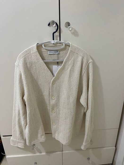 Яке / риза букле Zara , Bershka S,L