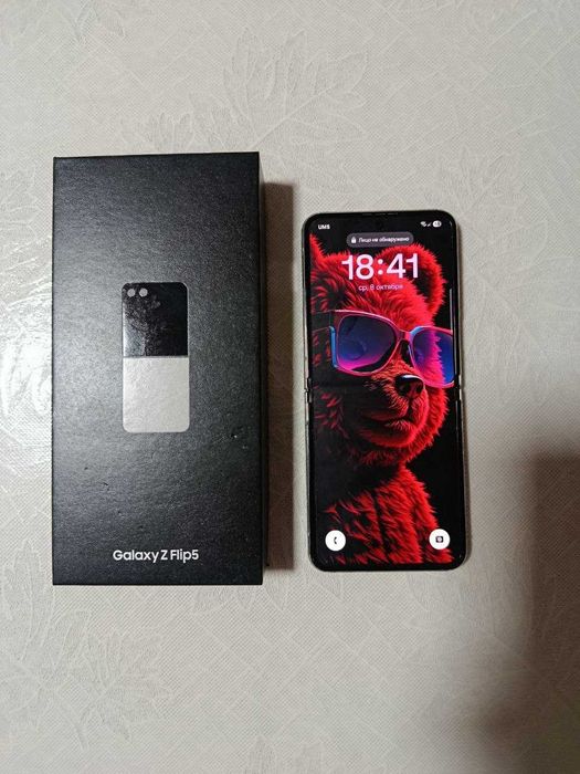 Продаётся Samsung Z flip 5 в отличном состоянии