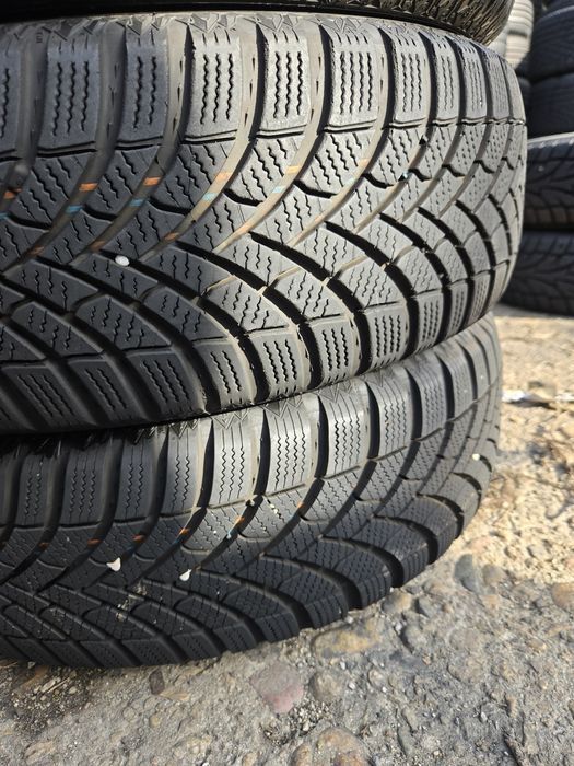 4бр. 195 65 15 Semperit зимни.