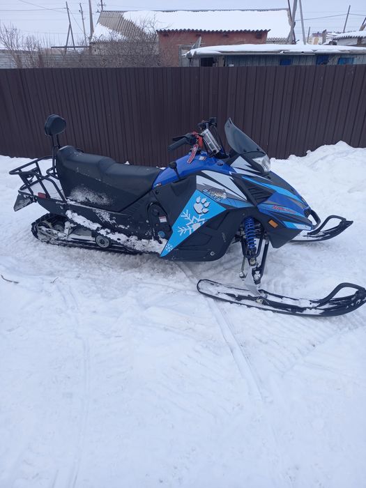 Продам снегоход барыс 200
