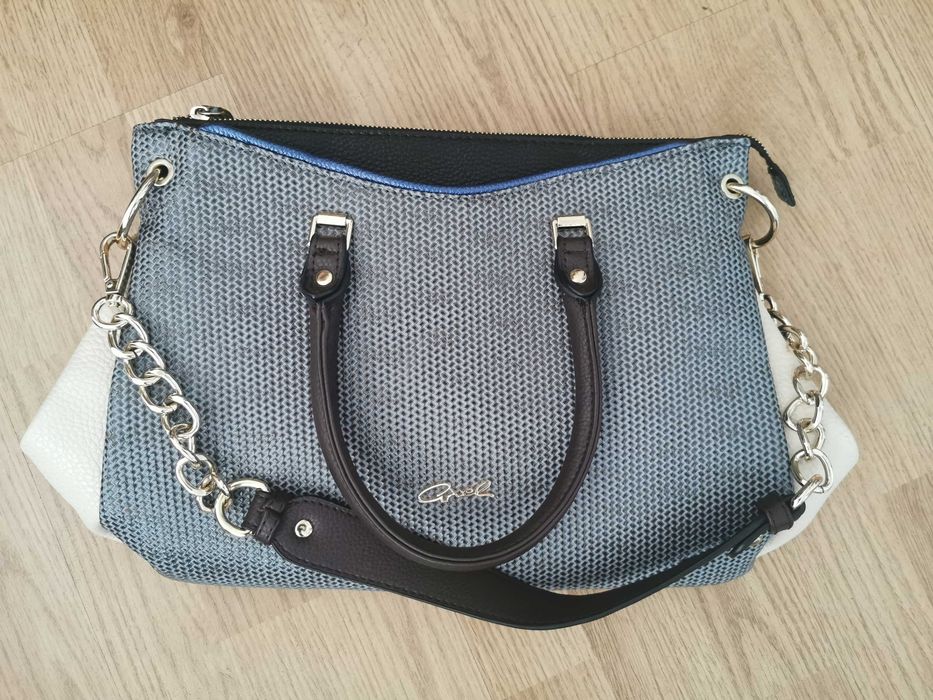 Geanta Axel originala