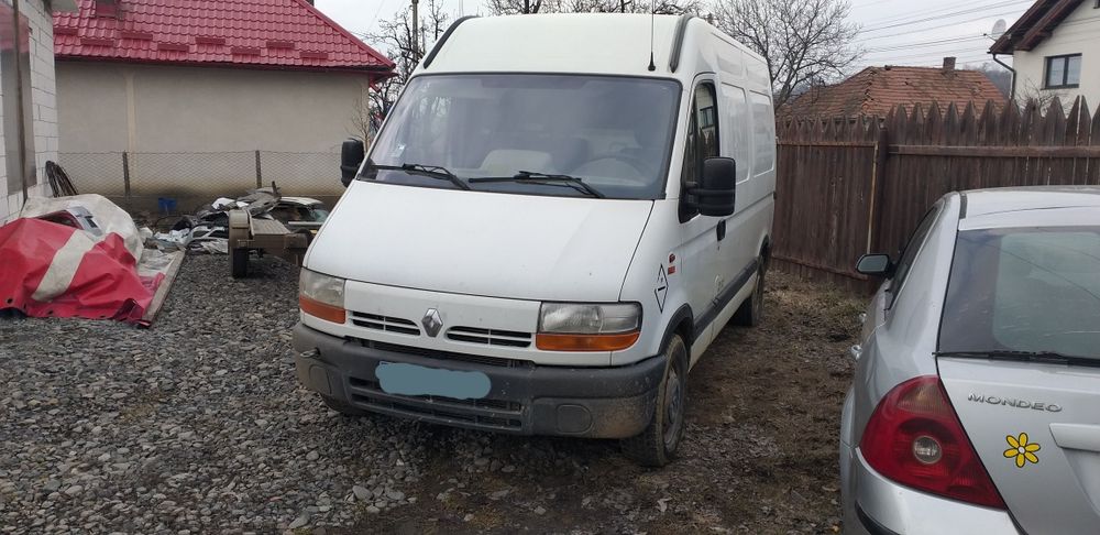 Capotă si bară față Renault Master 2003