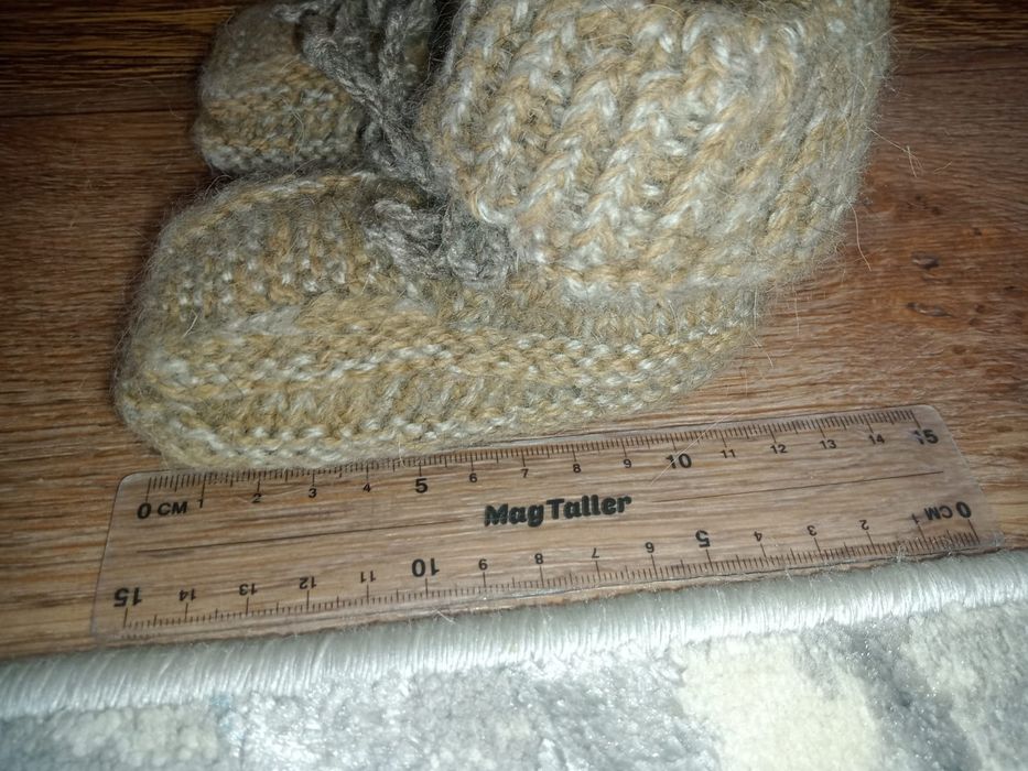 Продам детские шерстяные пинетки