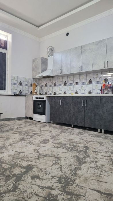 Аренда Катеж 5 хона Камунизм