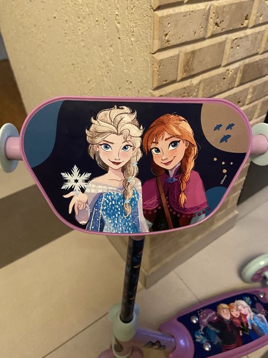 Trotineta cu 3 roti Frozen