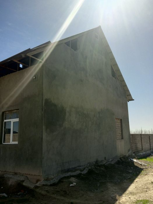 Дом сотилади бекларда