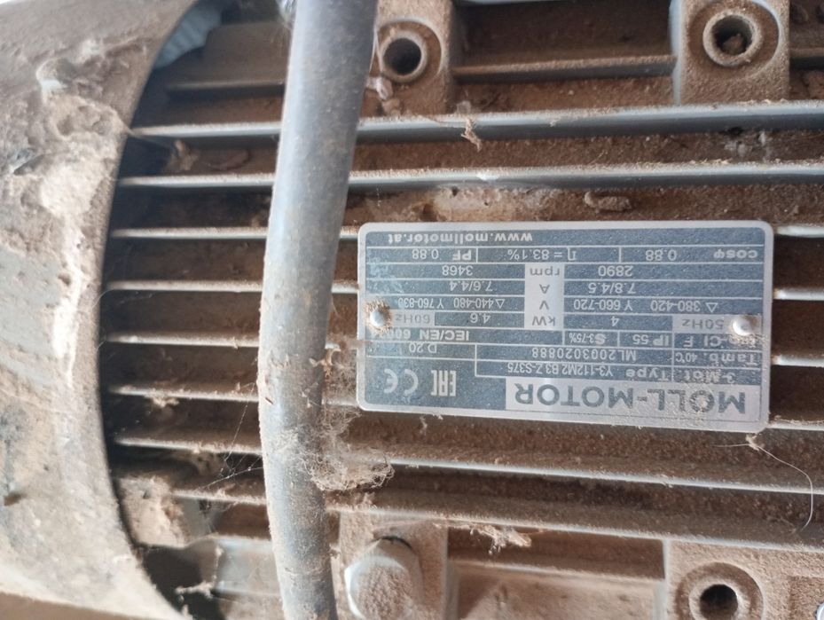 Circular pendular cu masa cu role