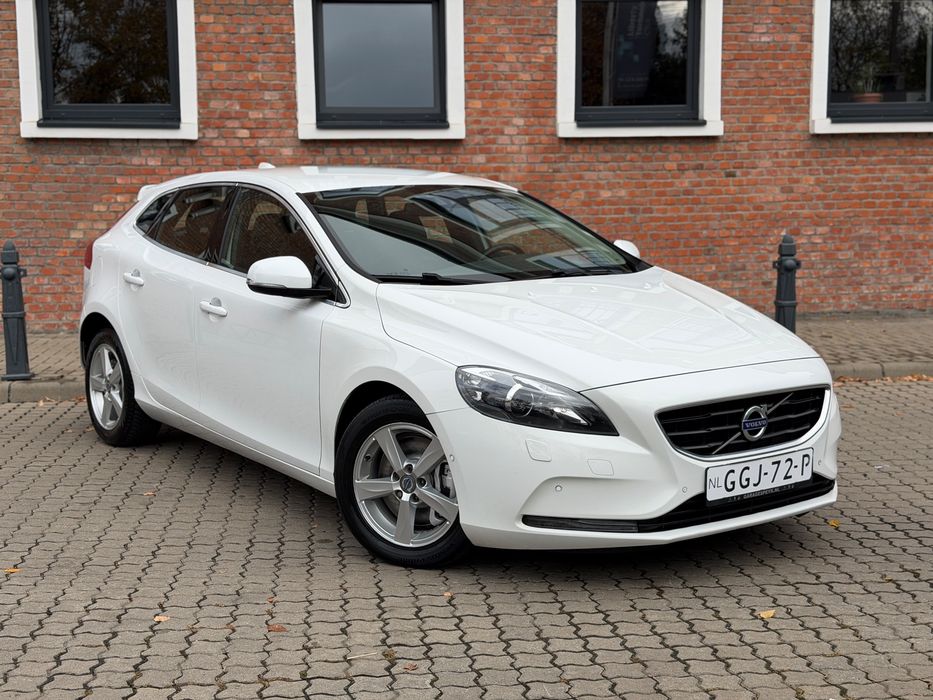 VOLVO V40 2013 — imagine 2