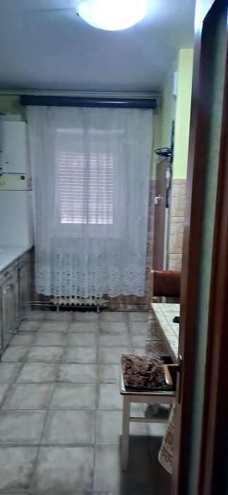 Apartament 3 camere, 2 băi, pivniță, de vânzare, Sibiu, Hipodrom IV, strada Siretului,zona Calea Dumbravii, etaj 3, Direct de la proprietar.