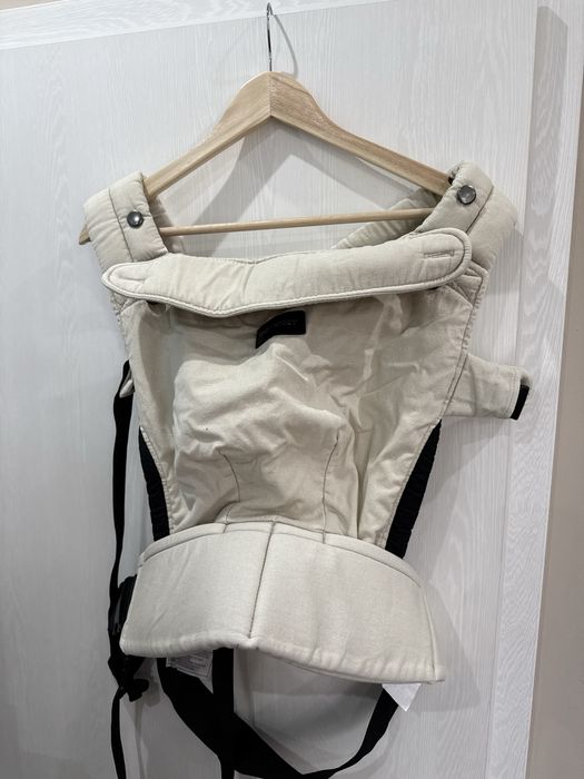Marsupiu ergonomic / Baby carrier Momcozy Beige