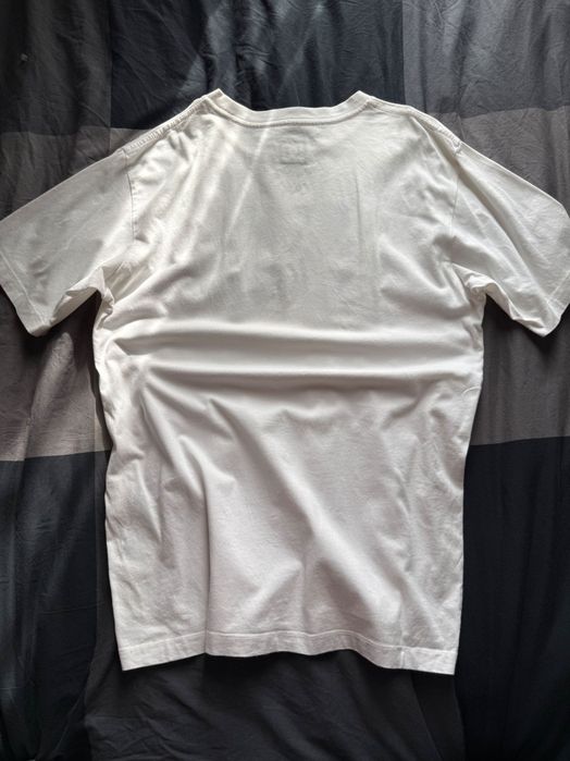 tricou alb cu sigla DC
