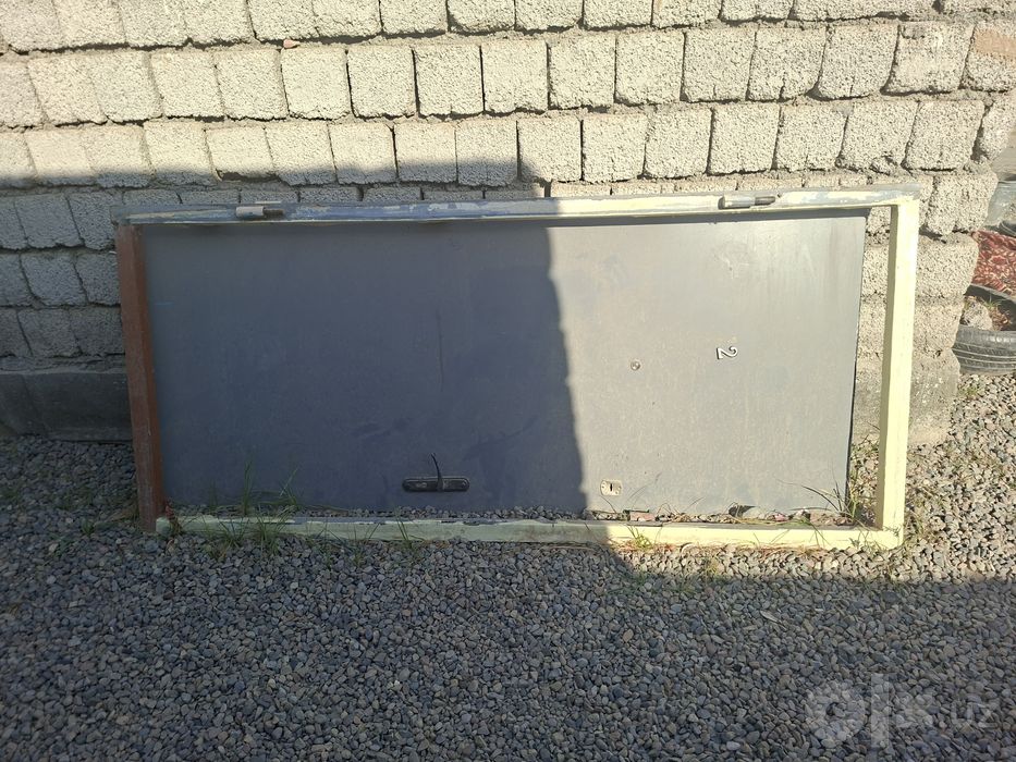 Продам железную дверь