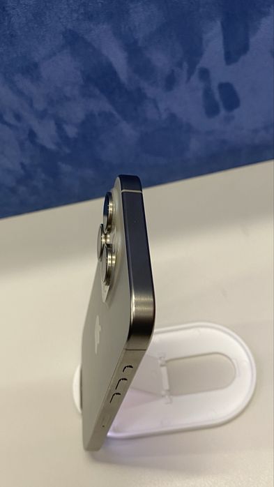 Продам iPhone 15 Pro 256gb