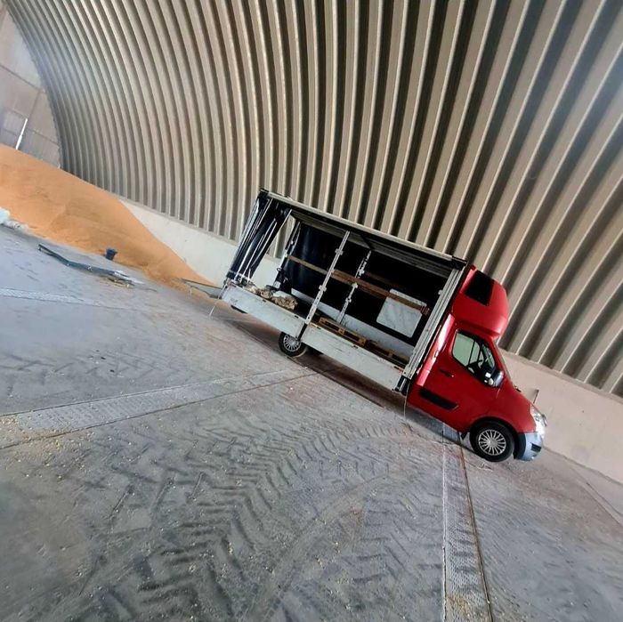 Transport marfă / Mutări / Big-bagg – Dubă prelată cu lift și liză