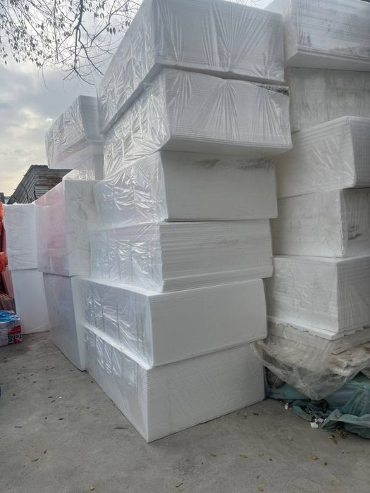 Pena plast pokak