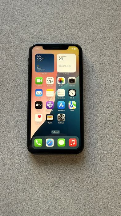 iPhone Xr - 100 % батерия
