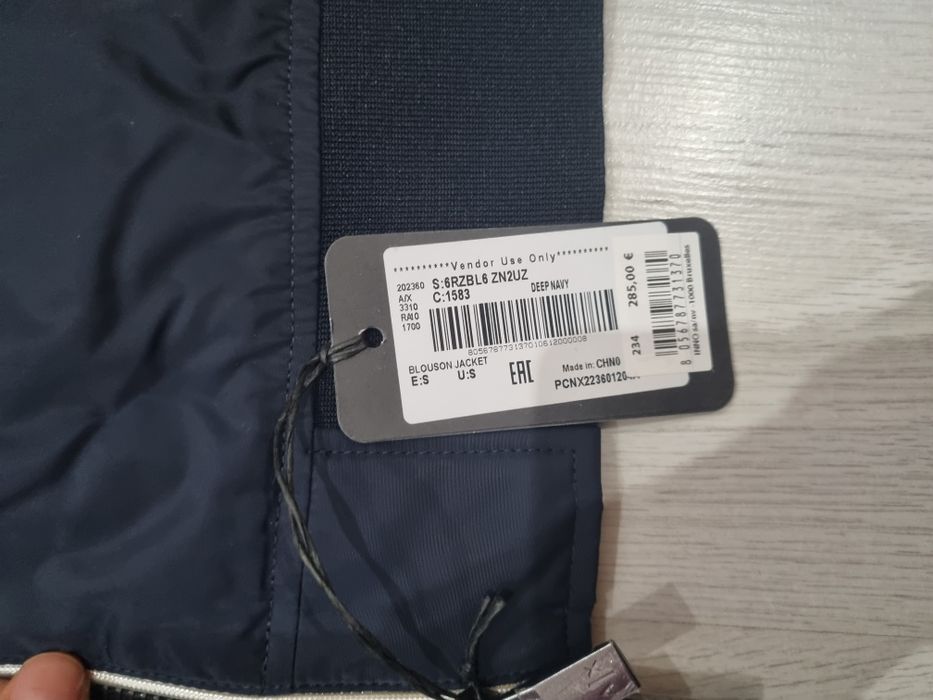 Geaca armani noua