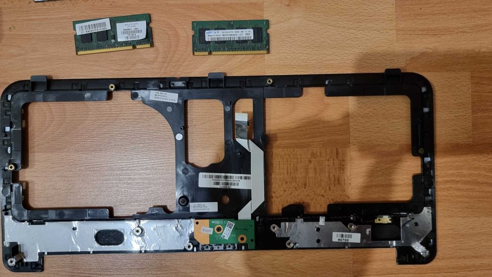 DEZMEMBRARI Laptop HP Compaq Presario CQ61 CQ 61