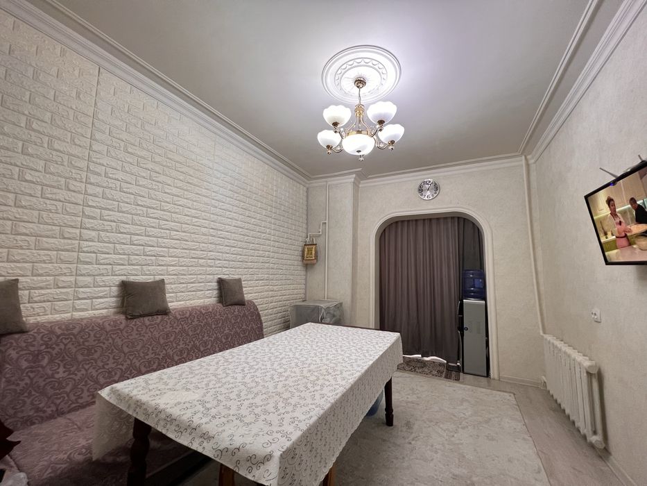 Uy sotiladi Qoratoshda