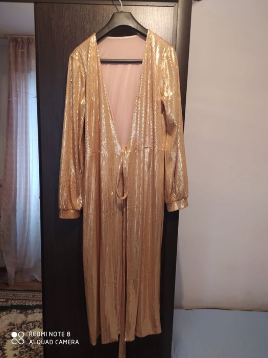 Платья вечернее