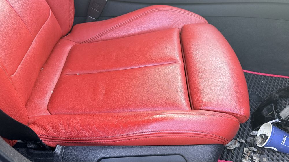 BMW F36 Кожен салон Рекаро