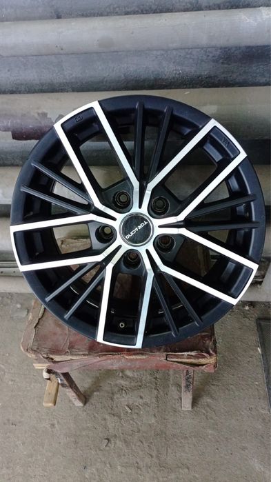 Продам литые диски TGRacing R16