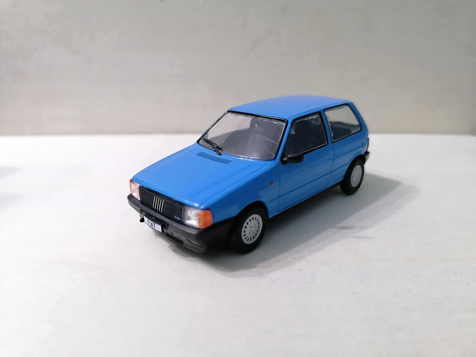 Фиат Уно в мащаб 1:43