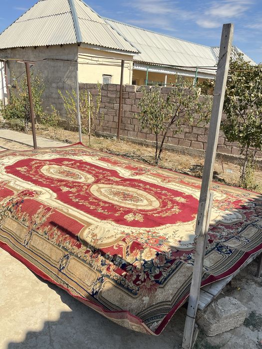 Осы кілем сатылады